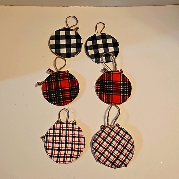 Hand Crafted Upcycled farmhouse decor Christmas hanging ornaments plaid fabric - Picture 5 of 17